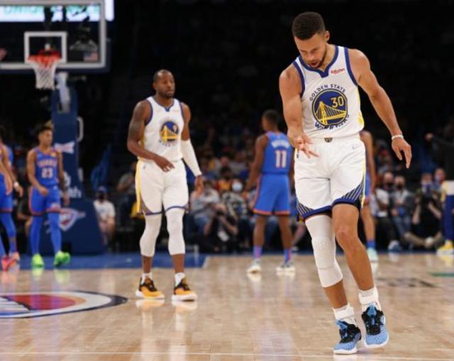 科尔终改库里轮换生物钟 勇士防守第一存在水分?