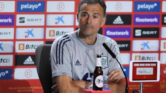 u8.com-恩里克确认莫拉塔仍将首发：他，还有其他10个人